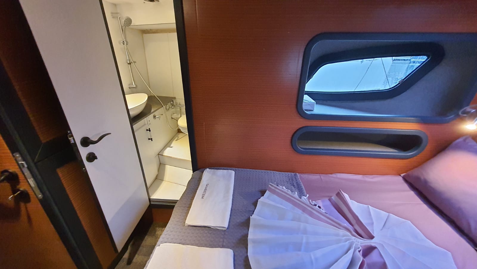 6d0f0ddc-d061-4abf-bd34-d9bc612e1af2